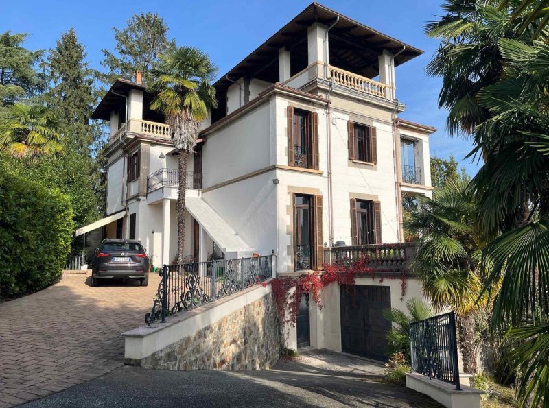 Villa a Valle San Nicolao