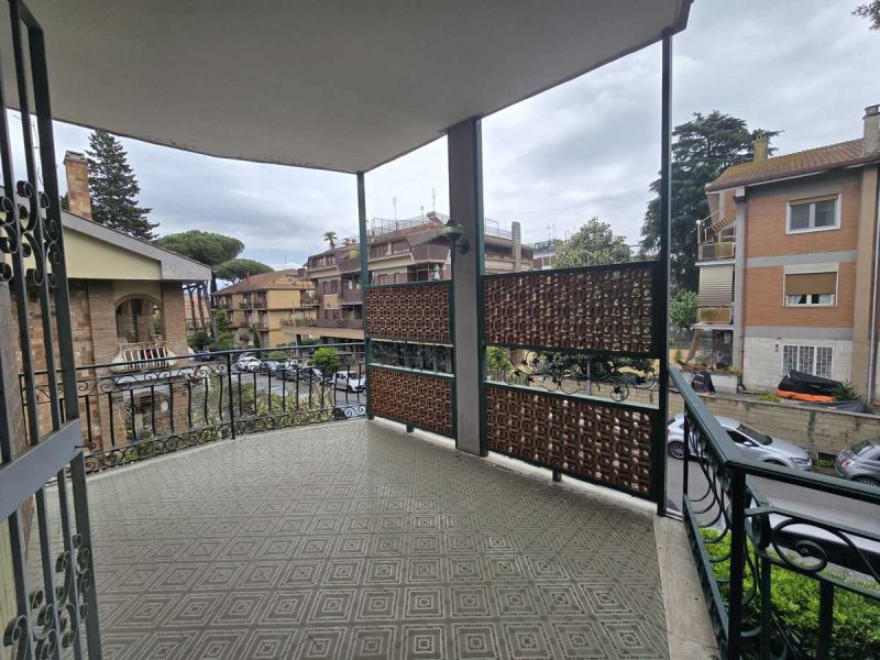 Self-contained apartment in Rome