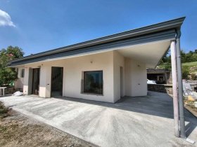 Maison jumelée à Solto Collina