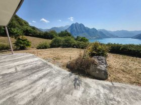 Maison jumelée à Solto Collina