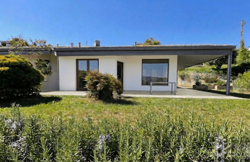 Casa semi-independiente en Solto Collina