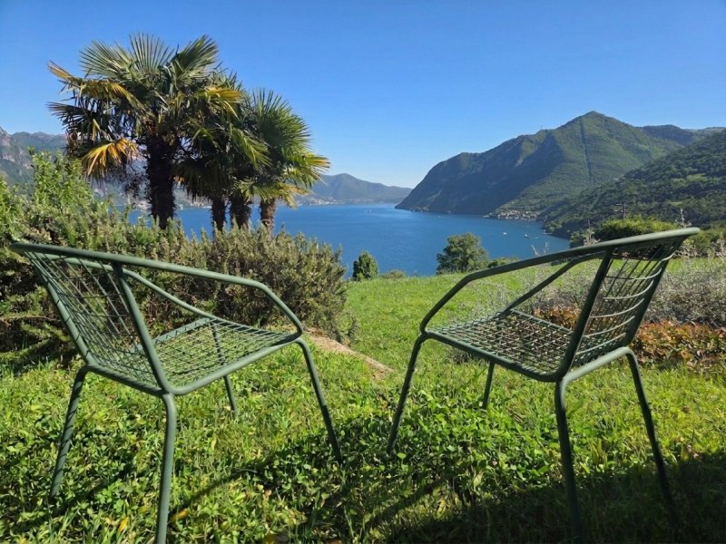 Casa semi-independiente en Solto Collina