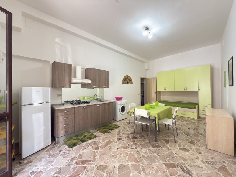 Detached house in Partinico