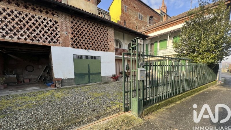 Casa indipendente a Fubine Monferrato