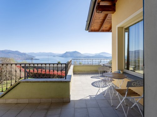 Villa in Stresa