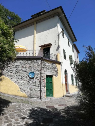 Doppelhaushälfte in Bagni di Lucca