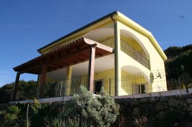 Villa en Magomadas