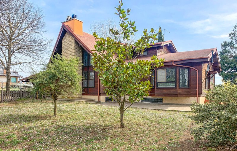 Villa en Manziana