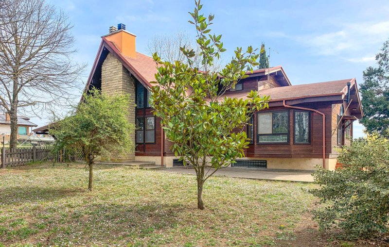 Villa en Manziana