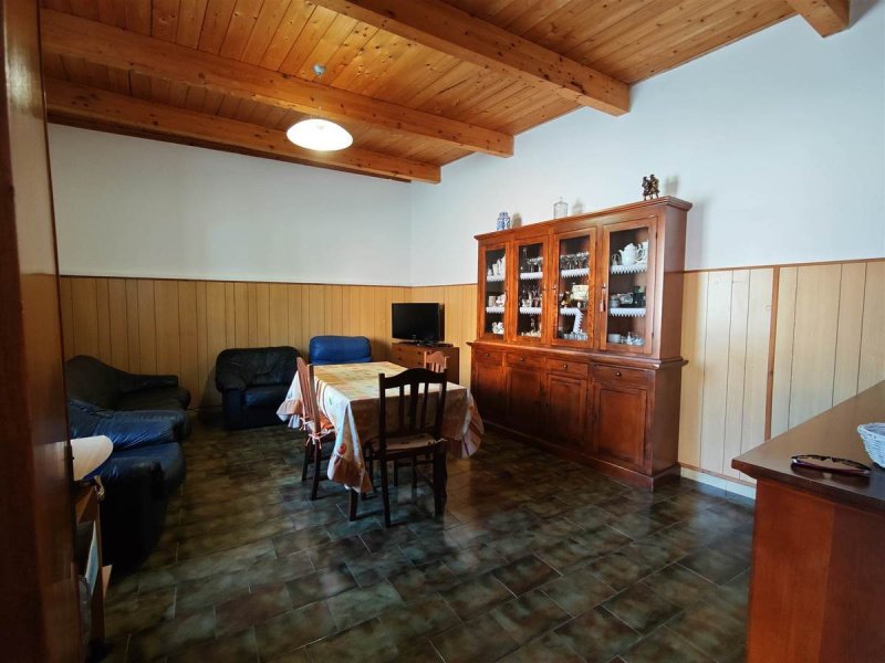 Maison jumelée à Villaperuccio