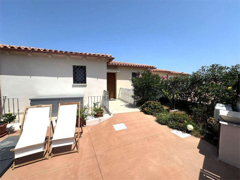 Wohnung in Loiri Porto San Paolo