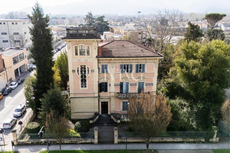 Apartment in Lucca