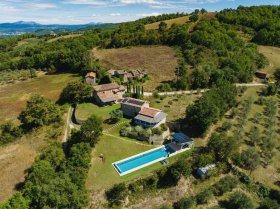 Casa di campagna a Monte Santa Maria Tiberina
