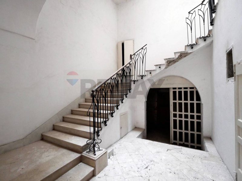 Особняк в Нойкаттаро