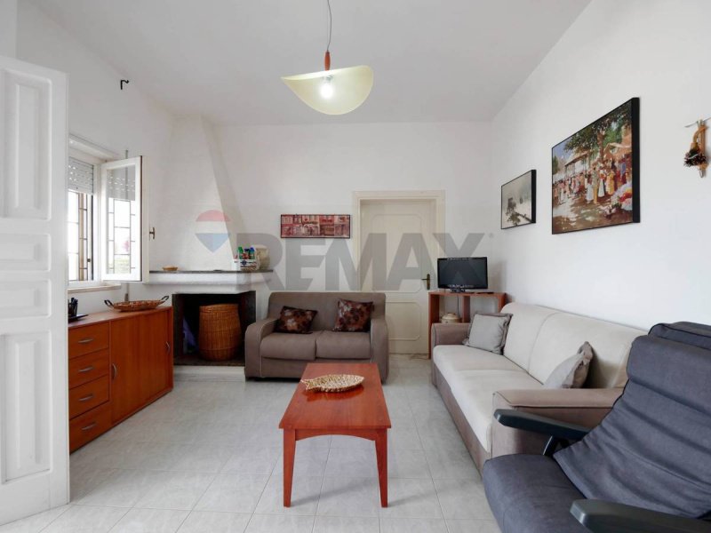 卡罗维尼奥联排别墅