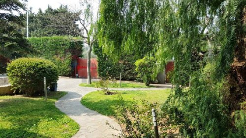 Особняк из двух квартир в Валенцано