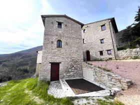 Historic house in Caldarola