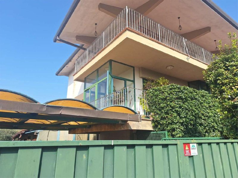 Maison jumelée à Massa e Cozzile