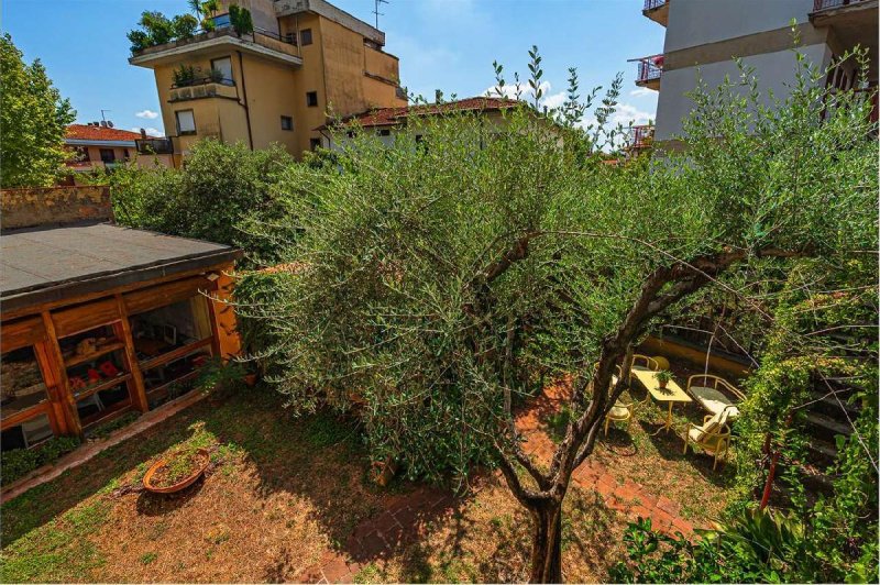 Casa indipendente a Montecatini-Terme