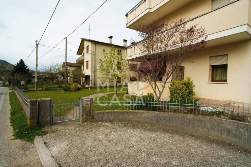 Appartement à Miane