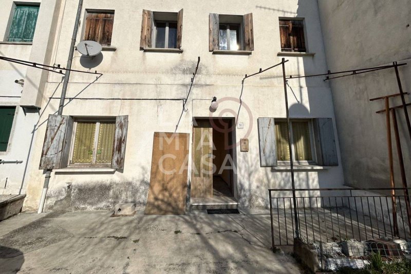 Detached house in Revine Lago
