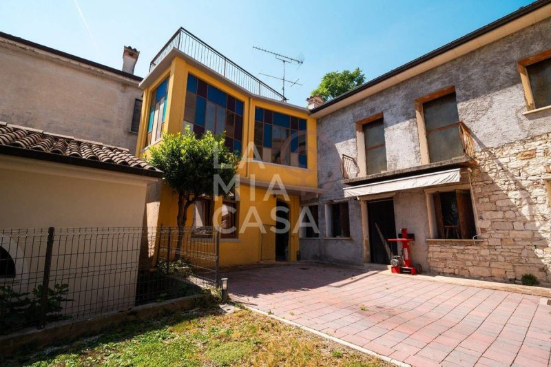 Casa indipendente a Valdobbiadene
