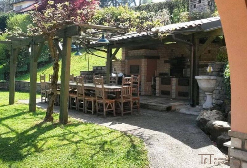 Villa i Leffe