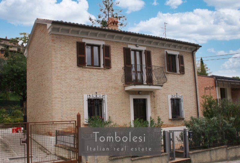 Detached house in Mondavio