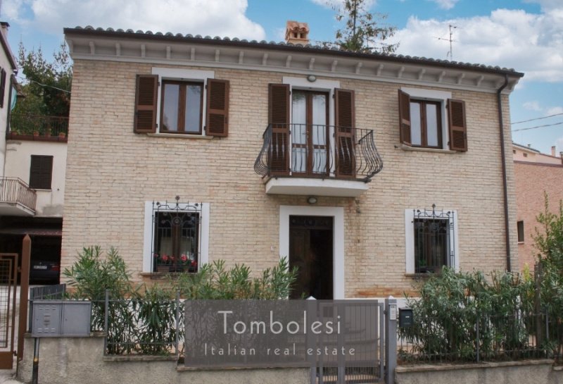 Detached house in Mondavio