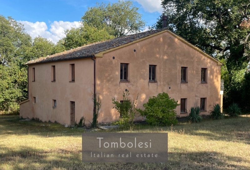 Отдельно стоящий дом в Пергола