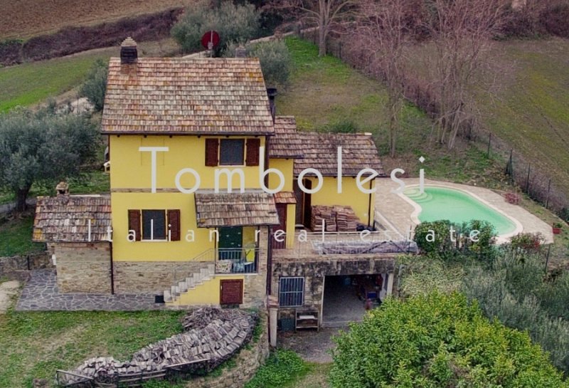 Farmhouse in San Lorenzo in Campo