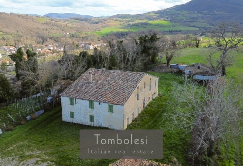 Отдельно стоящий дом в Пергола