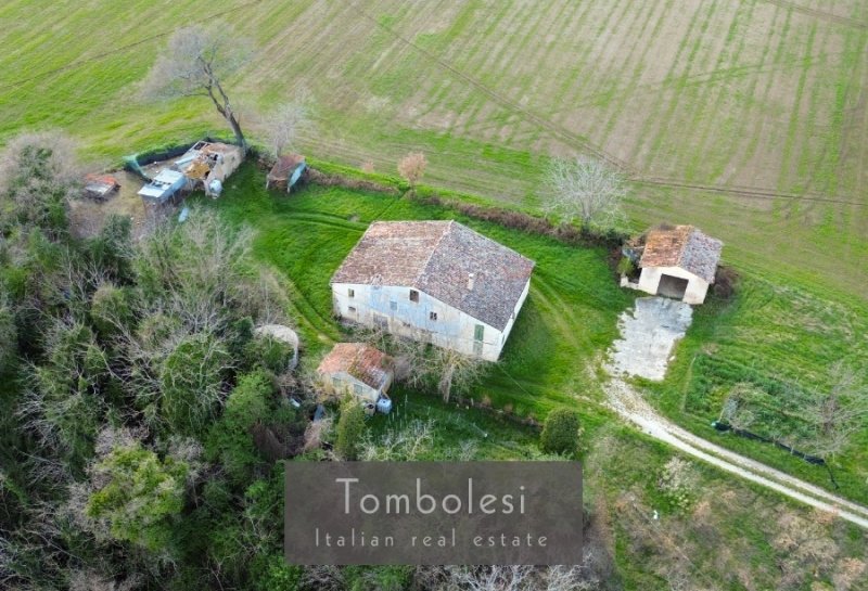 Отдельно стоящий дом в Пергола