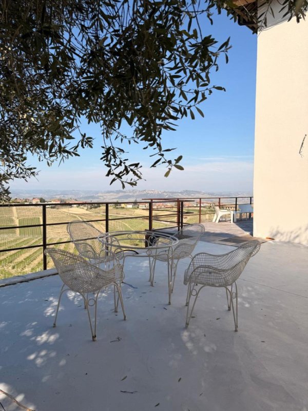 Casa indipendente a Treiso