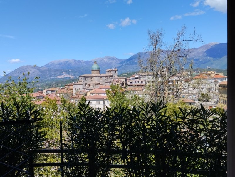 Apartamento independiente en Atina