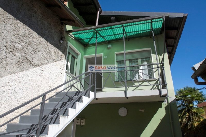 Casa indipendente a Maccagno con Pino e Veddasca