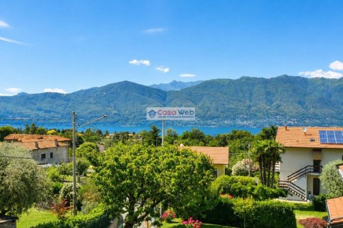 Villa i Porto Valtravaglia