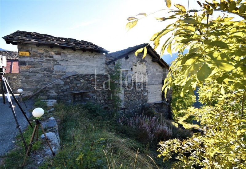 Hus i Saint-Rhémy-en-Bosses