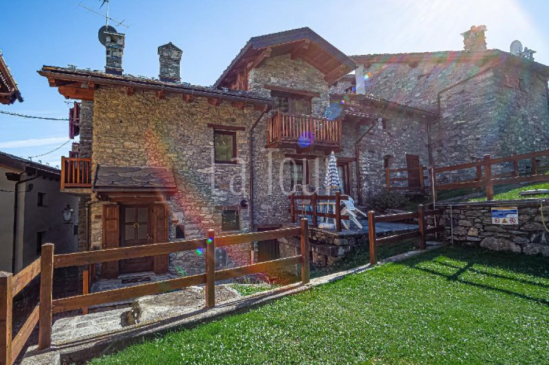 Top-to-bottom house in Torgnon