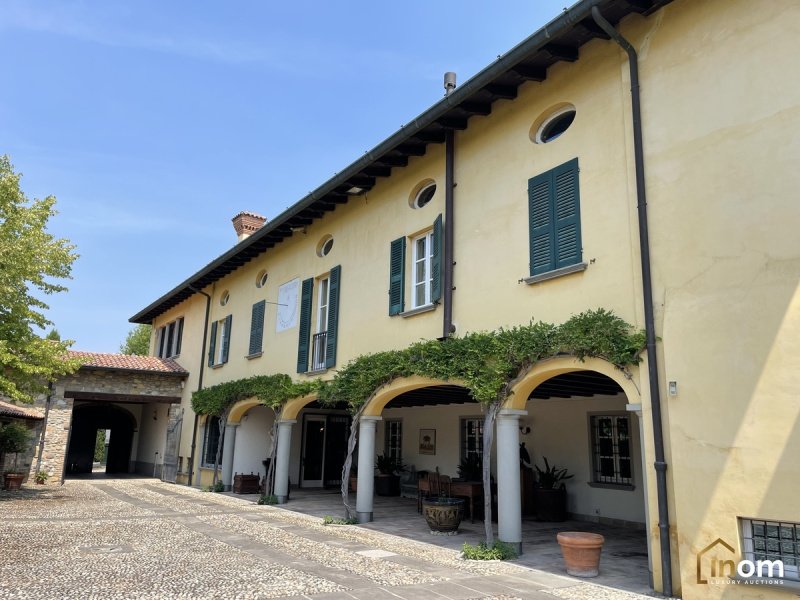 Maison de campagne à Adro