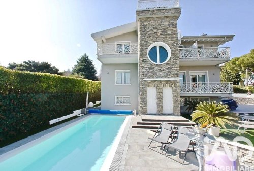 Villa a Desenzano del Garda