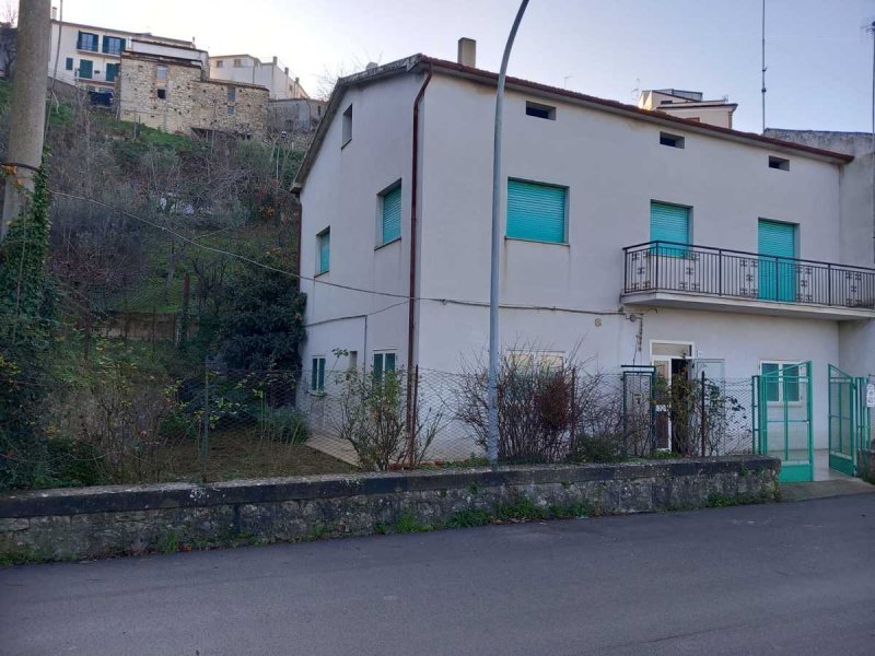 Casa indipendente a Archi