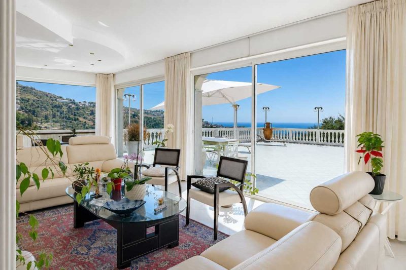 Villa in Sanremo