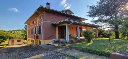 Villa in Lesignano de' Bagni