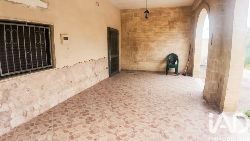 Villa in Oria