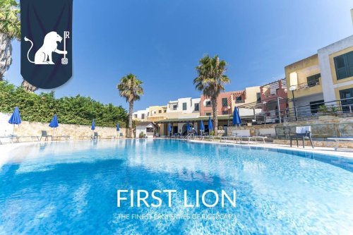 Bedrijfspand in Santa Cesarea Terme