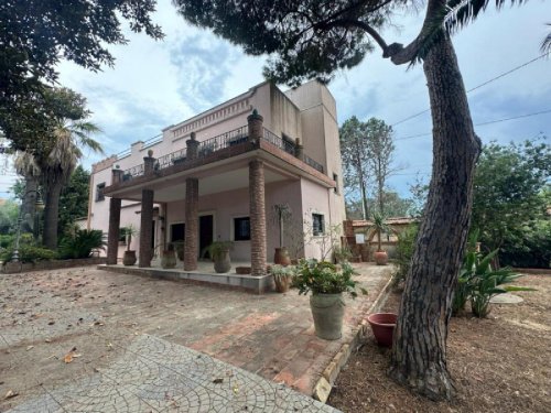 Villa in Syracuse