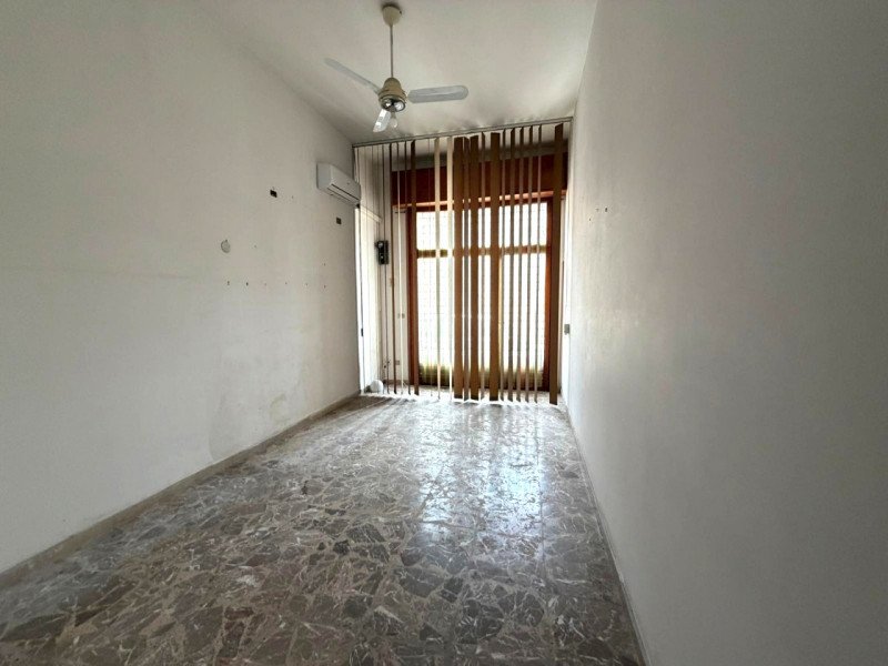 Commercial property in Avola
