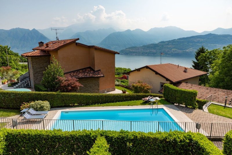 Wohnung in Tavernola Bergamasca