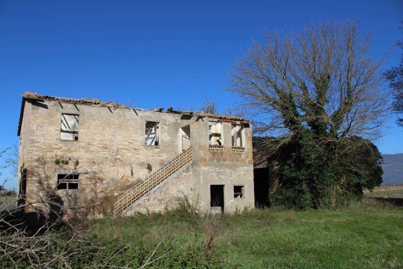 Сельский дом в Фолиньо